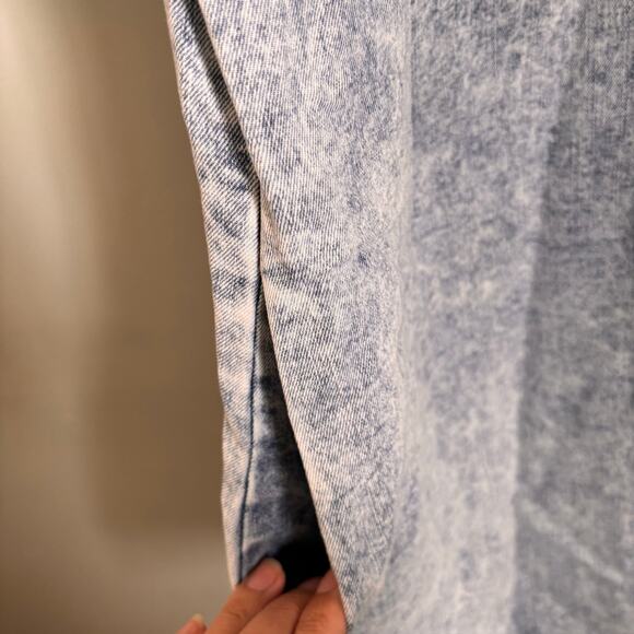 White Washed Short Sleeve Shift Dress - Picture 3 of 5